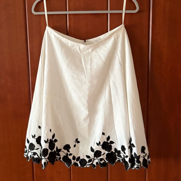 Vintage white and black floral circle skirt - Picture 2 of 3